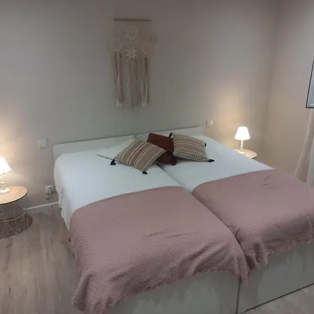 Casinha De Santo Amaro Mulher Morta